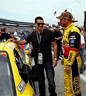 Jesse-Metcalfe-NASCAR-Sprint-Cup-Series-AAA-Texas-500-at-Texas-Motor-Speedway-001.jpg